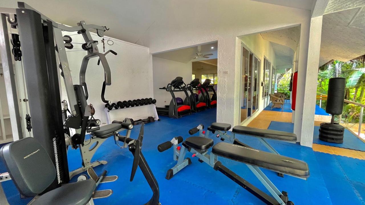 Coco Grove Beach Resort, Siquijor Island Luaran gambar The gym at the hotel